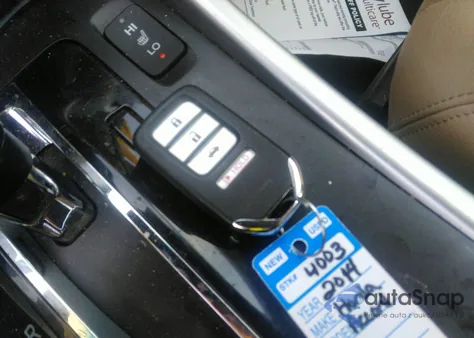 2014 Honda Accord Ex-L V-6 z USA, uszkodzony, nr VIN 1HGCR3F88EA032506